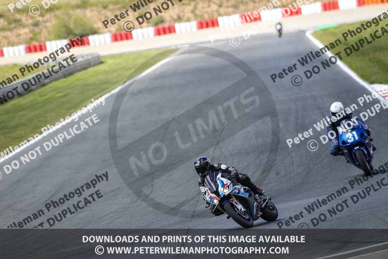 cadwell no limits trackday;cadwell park;cadwell park photographs;cadwell trackday photographs;enduro digital images;event digital images;eventdigitalimages;navarra;no limits trackdays;peter wileman photography;racing digital images;trackday digital images;trackday photos